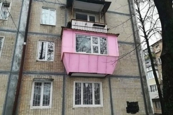 25 отечественных балконов, которые сведут с ума архитекторов, дизайнеров и спасателей