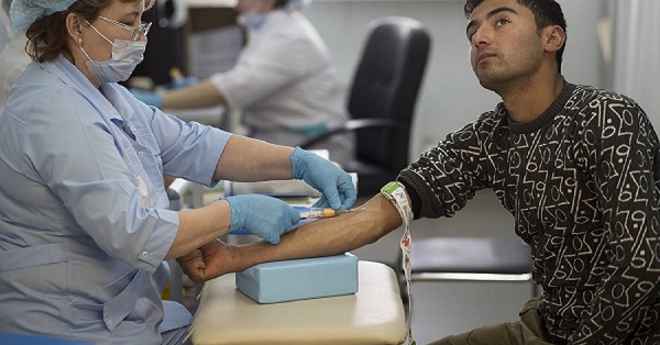 Трудовых мигрантов из Зеленограда направили на вакцинацию