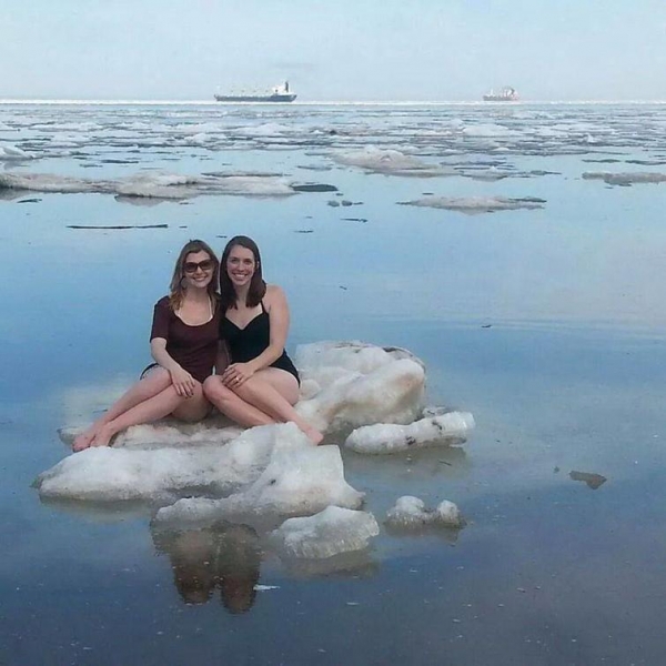 18 абсурдных фотографий, на которых запечатлены люди, не ведающие, что творят