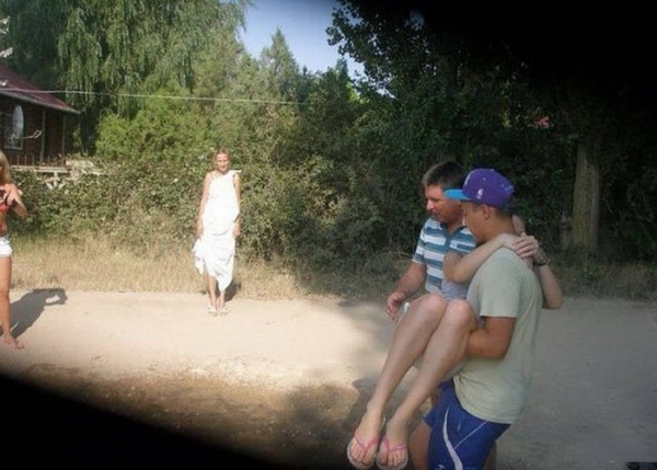 20 фотографий, к которым придется присмотреться повнимательнее