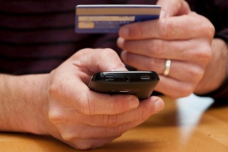 Мошенники обманули двух зеленоградок более чем на миллион рублей