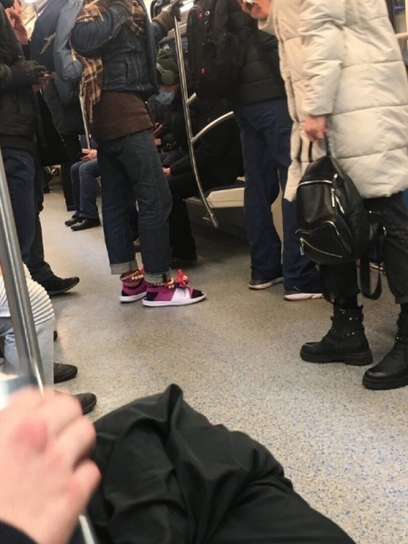 18 пассажиров метро, которые сильно выделяются из общей массы своим нестандартом видом