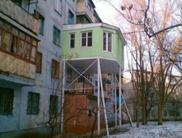 15 крутых балконов, чьи владельцы сильно постарались над их созданием