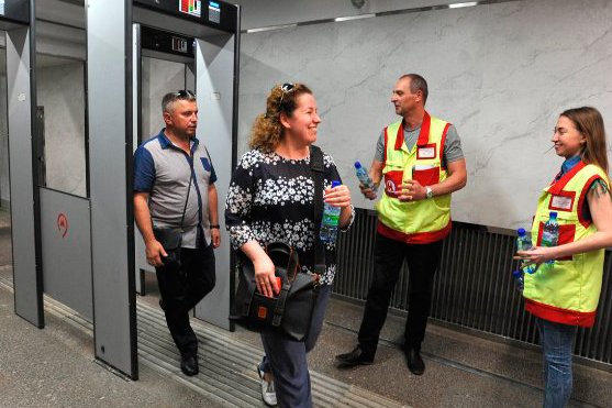 Воду будут раздавать на московских вокзалах до пятницы из-за жары