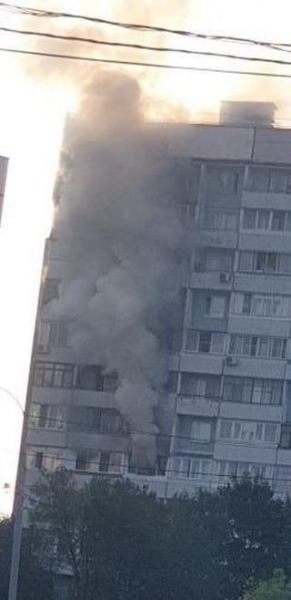 Трех человек и собаку эвакуировали из-за пожара в 9 микрорайоне