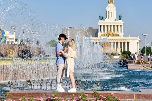 На проблемы со здоровьем во время жары жалуются 80% москвичей