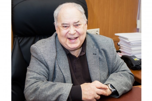 Выдающемуся зеленоградскому ученому Александру Кобзарю исполнилось 80 лет