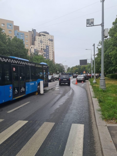 Пожилая пассажирка автобуса серьезно пострадала в результате аварии
