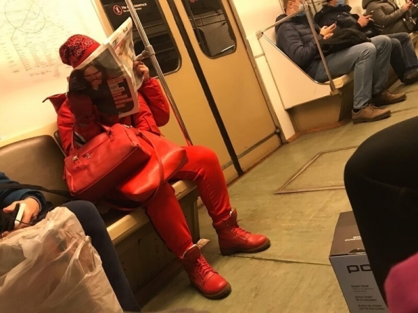 18 пассажиров метро, которые сильно выделяются из общей массы своим нестандартом видом