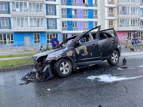Автомобиль сгорел возле 20 микрорайона в новой части Зеленограда