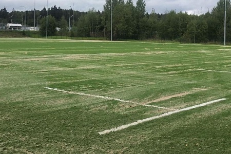 Дрифтер на регбийном поле причинил ущерб на 270 тысяч рублей
