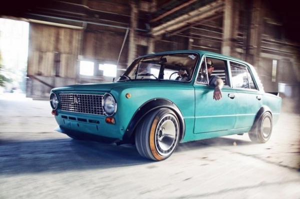 20 советских автомобилей с шикарным тюнингом