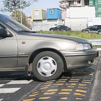Искусственные неровности появятся около учебных заведений в 17-м мкрн