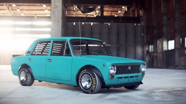 20 советских автомобилей с шикарным тюнингом