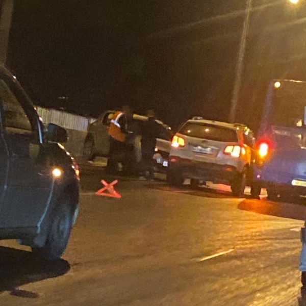 Десятки аварий произошли на обледенелых мостах в Зеленограде