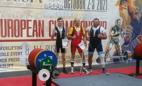 Спортсмены из ГБУ «Фаворит» приняли участие в соревновании по подъему штанги