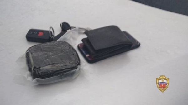 Житель Подмосковья пытался спрятать в лесу 11 микрорайона Зеленограда пакет  с наркотическим средством