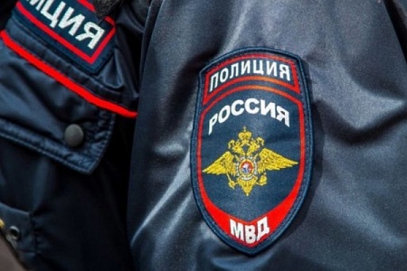 Молодого парня госпитализировали с проломленной головой