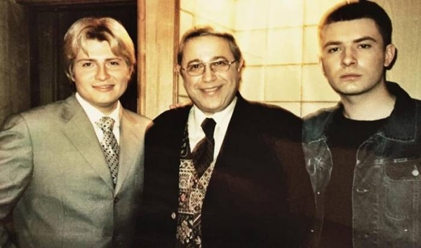 14 ностальгических фото популярных артистов 90-х, кода они были еще молодыми