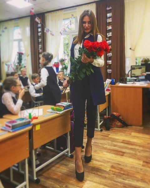 17 обаятельных и привлекательных учительниц, от которых не оторвать глаз