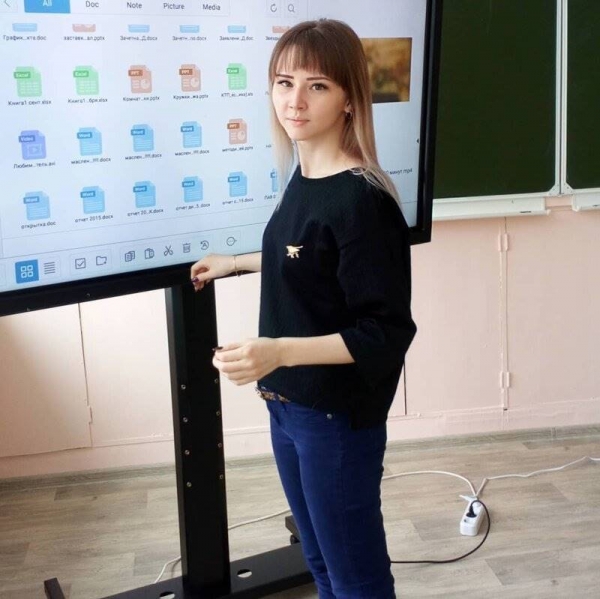17 обаятельных и привлекательных учительниц, от которых не оторвать глаз