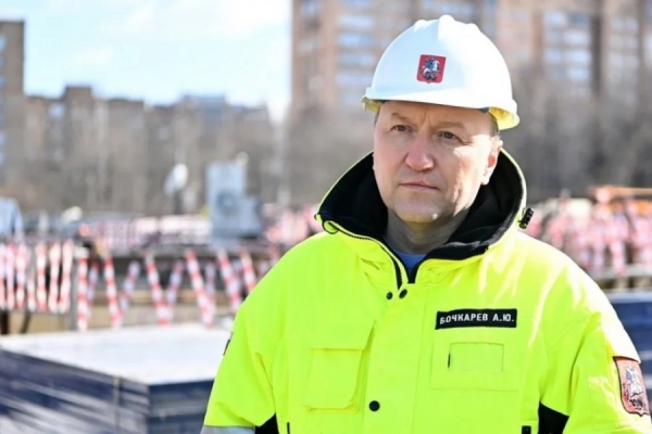 Бочкарев: На стадионе «Москвич» завершились работы по облицовке козырька трибун зеркальными кассетами
