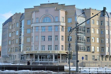 Мать упавшего в проем ребенка приняла извинения инженера «Жилищника»