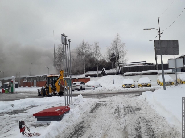 Ресторан «Раздолье» сгорел на въезде в Зеленоград