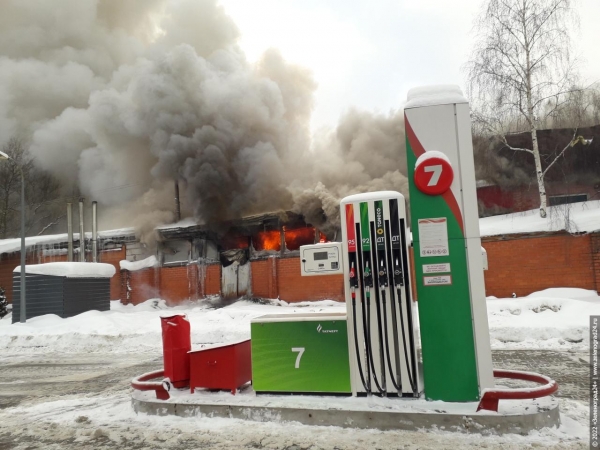 Ресторан «Раздолье» сгорел на въезде в Зеленоград