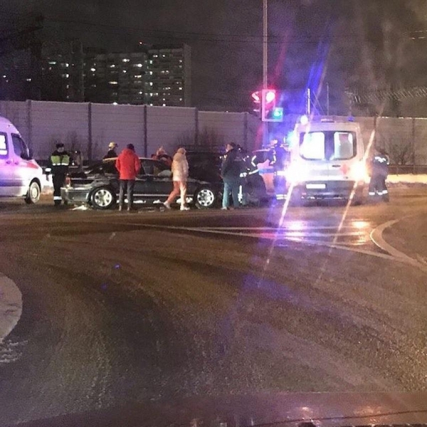 Две девушки пострадали в аварии в «новом городе»