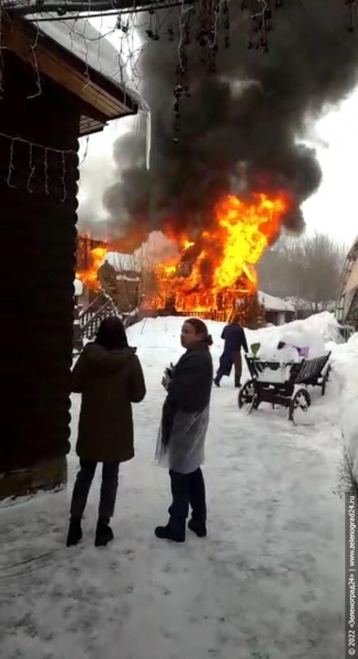 Ресторан «Раздолье» сгорел на въезде в Зеленоград