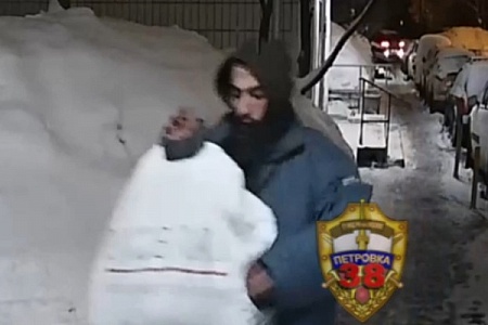 Уличный грабитель отнял мобильник у жителя «нового города»