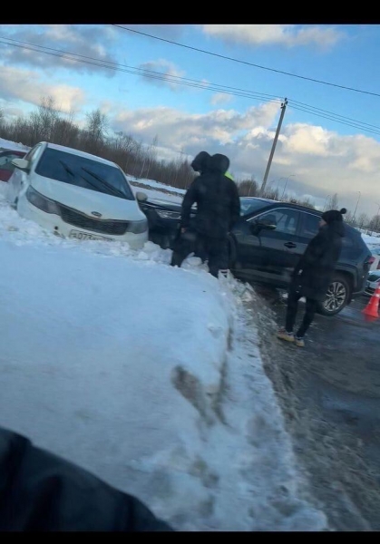 Один человек пострадал в аварии на Кутузовском шоссе