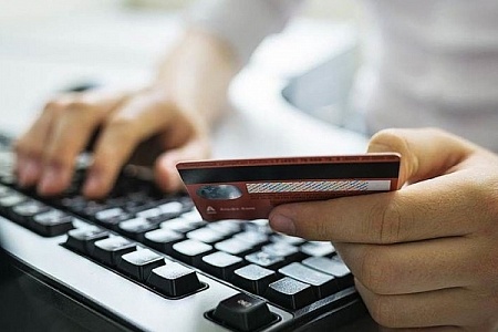 Зеленоградца обманули при интернет-покупке мебели