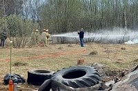 Тренировки по тушению природных пожаров проходят в Зеленограде