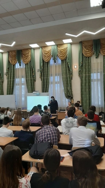Сотрудники полиции Зеленограда провели беседы со школьниками в рамках акции «Твой выбор»