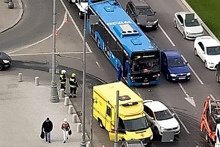 Пять человек пострадали в аварии на Центральном проспекте