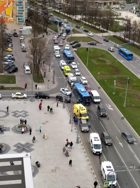 Пять человек пострадали в аварии на Центральном проспекте