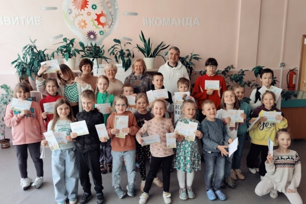 Школа "ЛизаАлерт" провела занятие в зеленоградской библиотеке