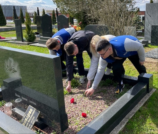 В Зеленограде привели в порядок захоронения ветеранов ВОВ