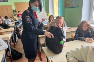 Сотрудники ГИБДД Зеленограда провели урок «Летом без ДТП»