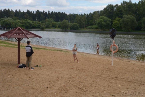 Временно запрещено купание на двух зеленоградских водоемах