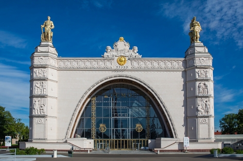Бесплатные экскурсии, лекции и детский квиз в центре «Космонавтика и авиация» на ВДНХ