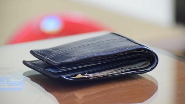 В кальянной на площади Юности украли кошелек, а потом вернули без денег