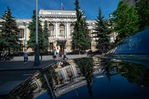 В ЦБ назвали четыре правила защиты от фальшивомонетчиков 