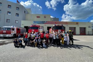 Пожарные Зеленограда принимают маленьких гостей