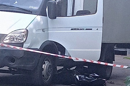 Грузовик сбил насмерть пенсионерку в Зеленограде