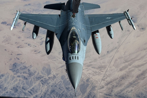В США считают, что вместе с F-16 Украина получит доступ к высокотехнологичным боеприпасам 