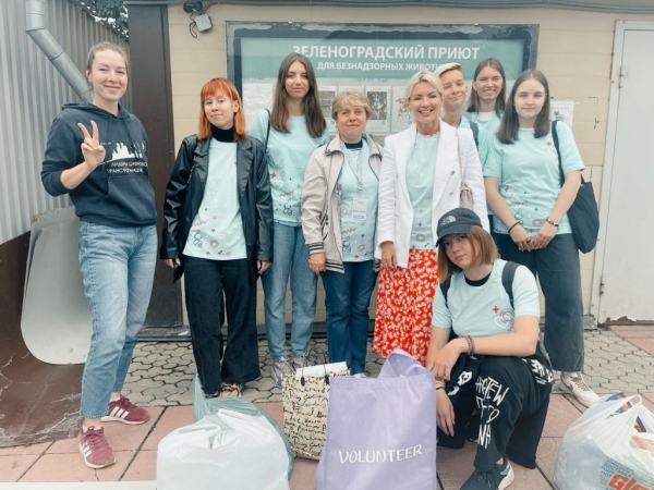 Зеленоградские волонтеры приняли участие в акции «Накорми кота»