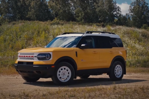 Ford представил ретро-версии моделей Bronco и Bronco Sport 